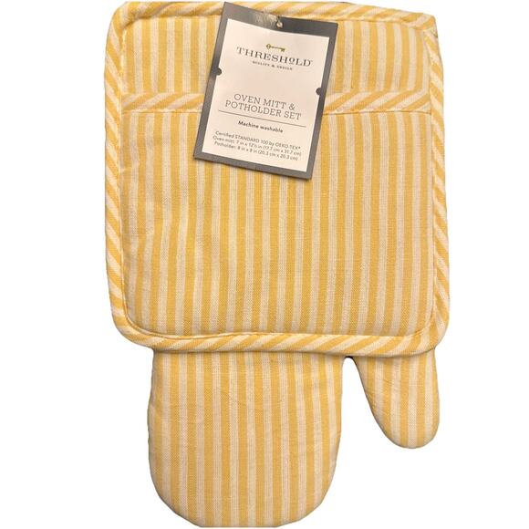 NWT 2pc Yellow Cotton Striped Oven Mitt & Pot Holder Set Threshold VERY NICE - Picture 1 of 6